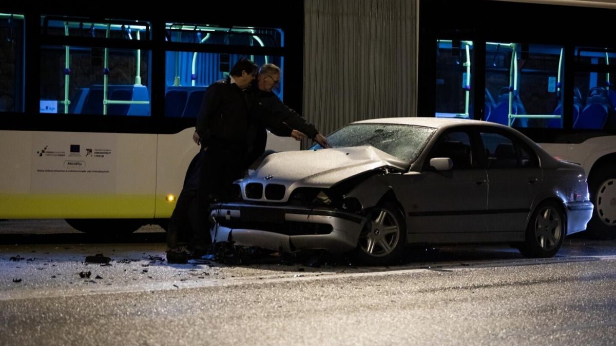 FOTO Sudar autobusa i BMW-a u Splitu, nema ozlijeđenih
